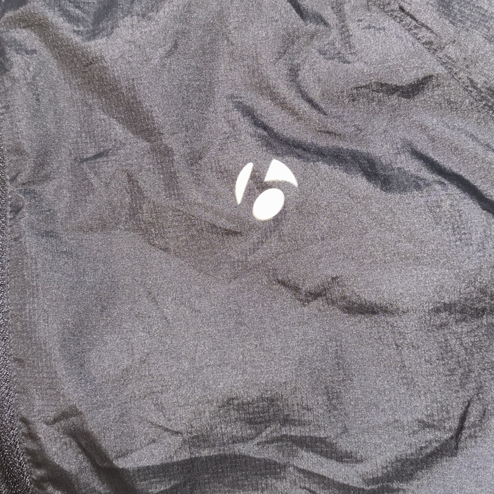 Bontrager Running Lightweight Packable Wind Jacket, Size M - Picture 8 of 16